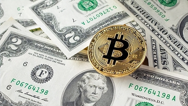 比特币暴跌500点！金辉精准预判背后的交易智慧